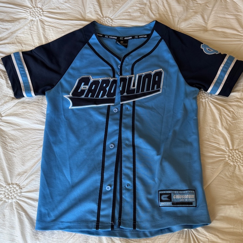 ✅Colosseum brand UNC Tar Heels. Carolina Baseball Blue and Navy Jersey. Stitched